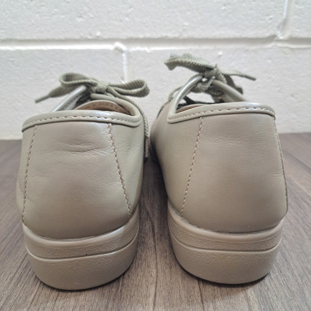 Softspots Women's Size 11 Wide Gray Leather Moccasin Lace Up Comfort Shoes - Picture 5 of 7